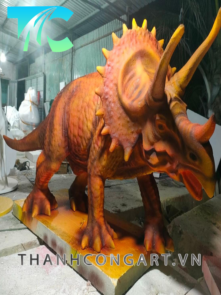 tuong-trang-tri-san-vuon-11