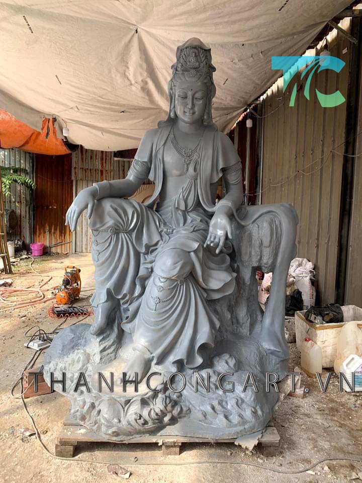 tuong-trang-tri-san-vuon-6