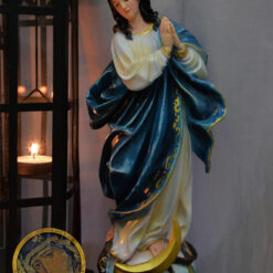 tượng đức mẹ