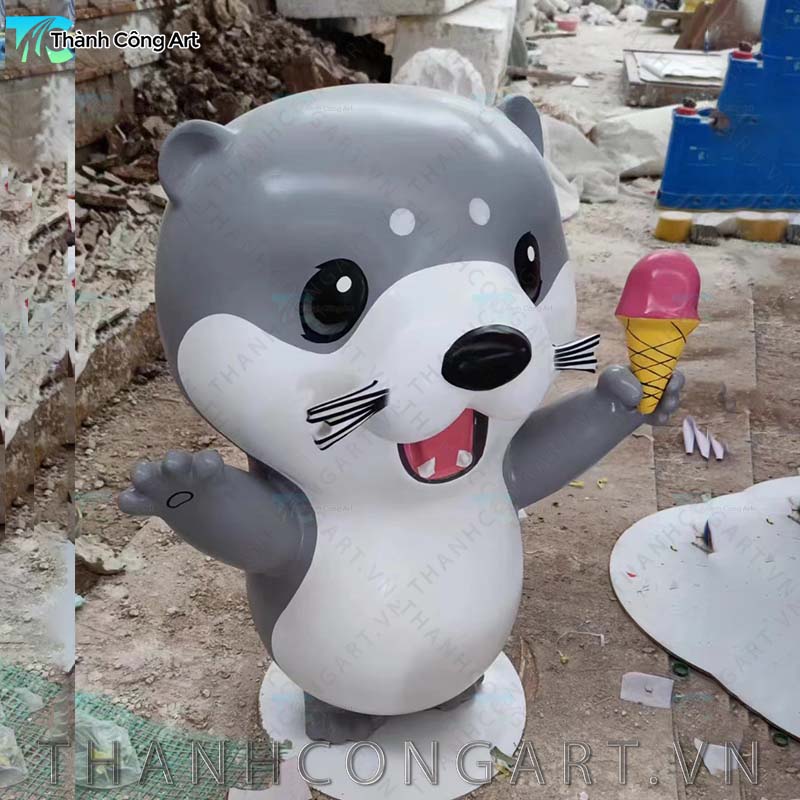 tượng chú rái cá cầm que kem composite