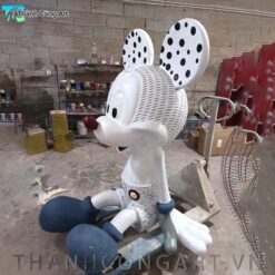 tượng chuột mickey ngồi kt cao 145cm composite